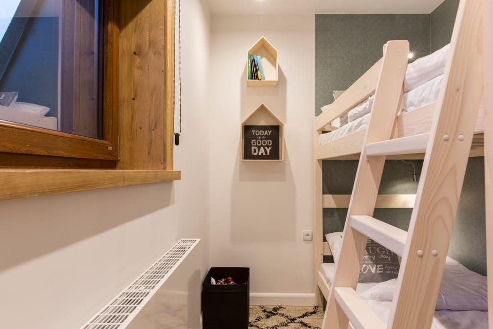 bunk bed