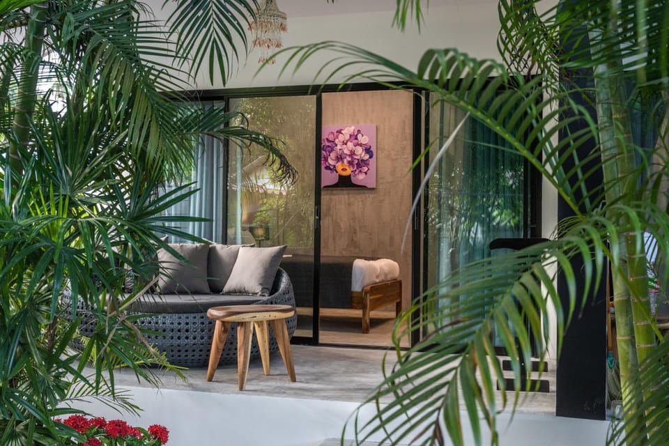 Patio, Seating area