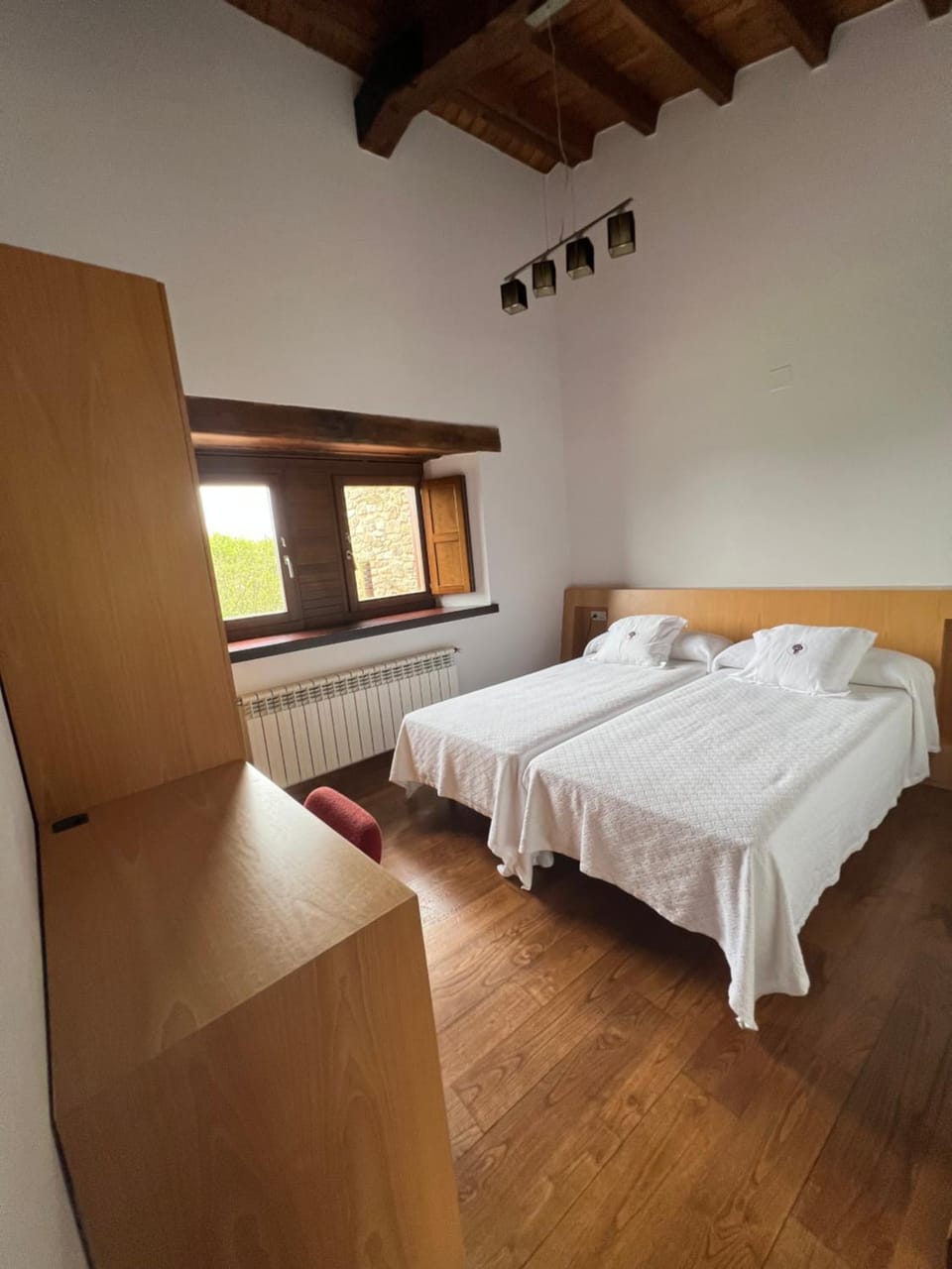 Photo of the whole room