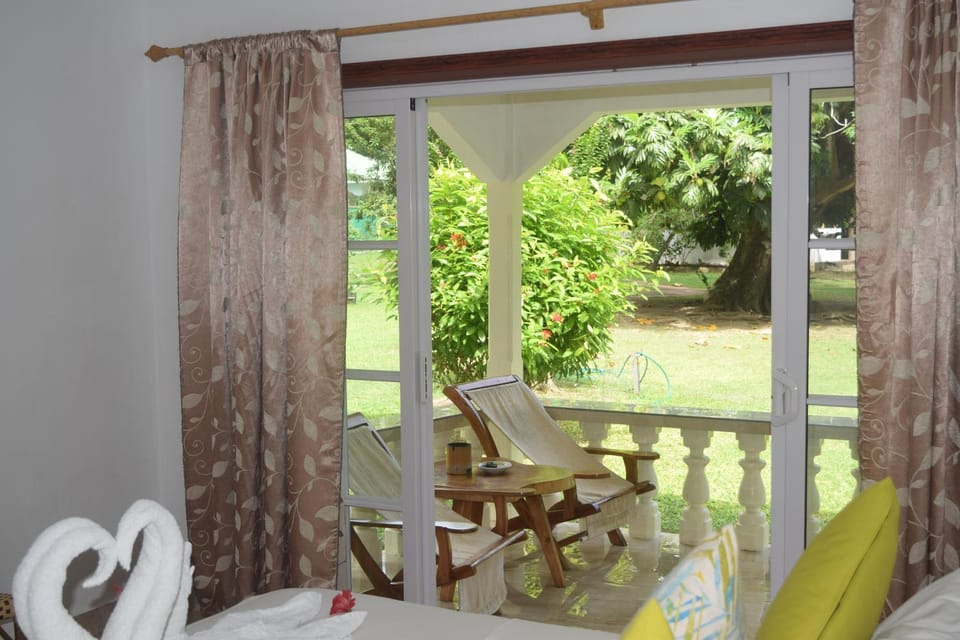Balcony/Terrace, Garden view