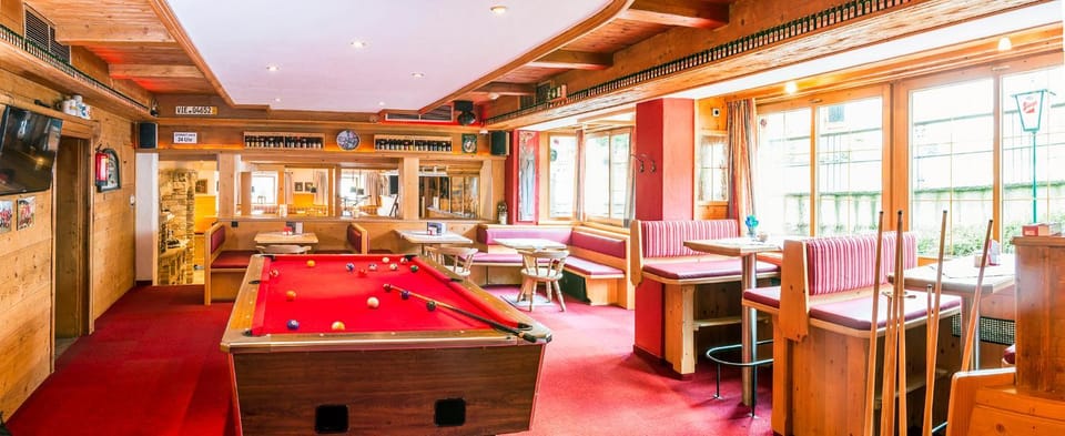 Billiard