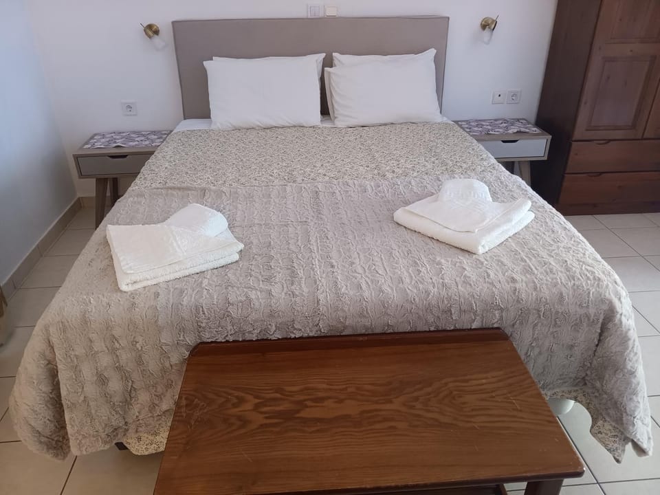 Spyridoula Apartment hotel in Vlachata