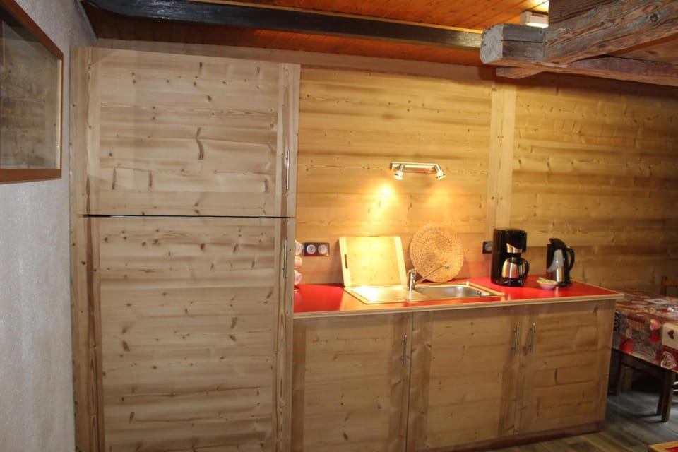 Les Allamands House in Morzine