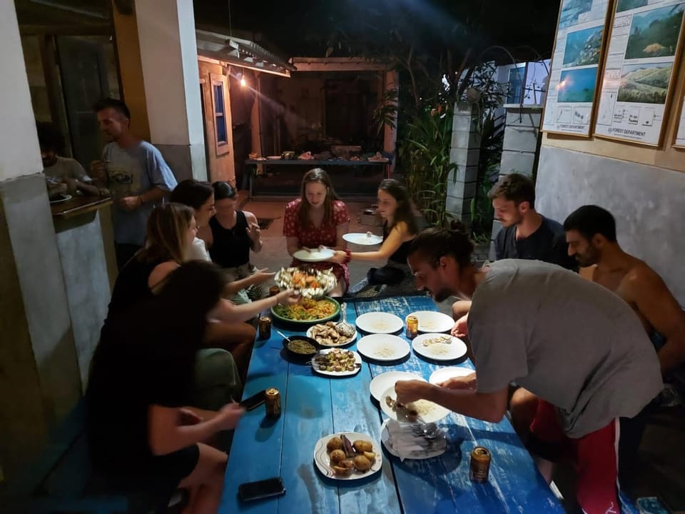 Restaurant/places to eat, Evening entertainment