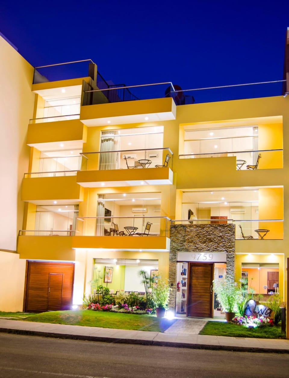 Facade/entrance, Balcony/Terrace, Lobby or reception
