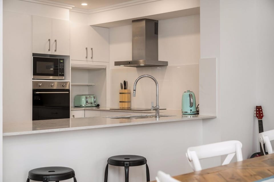 Coffee/tea facilities, Kitchen or kitchenette, minibar, pet friendly, toaster