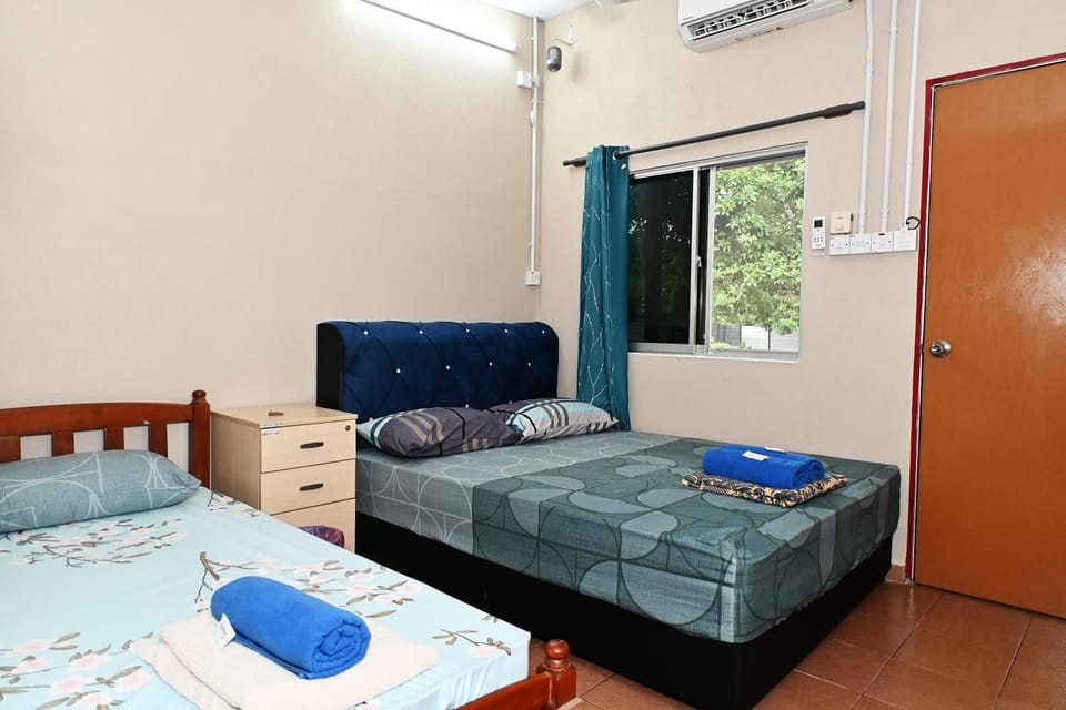 Bed, air conditioner