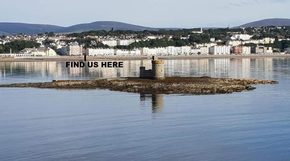 Blueberry Two Bedroom Suite for 1, 2 or 3 people Bed and Breakfast in Douglas