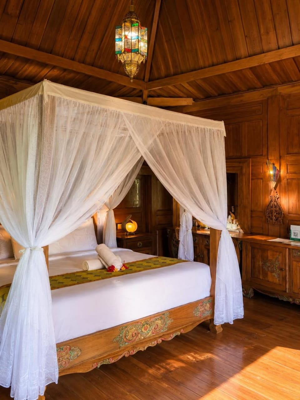 Bed, Photo of the whole room