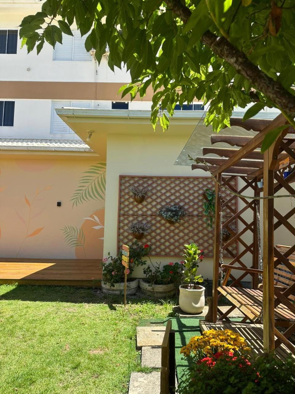 Garden, Inner courtyard view