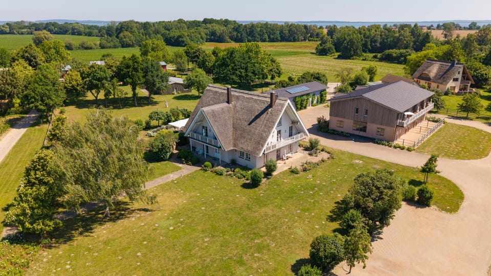 Property building, Garden, Garden view