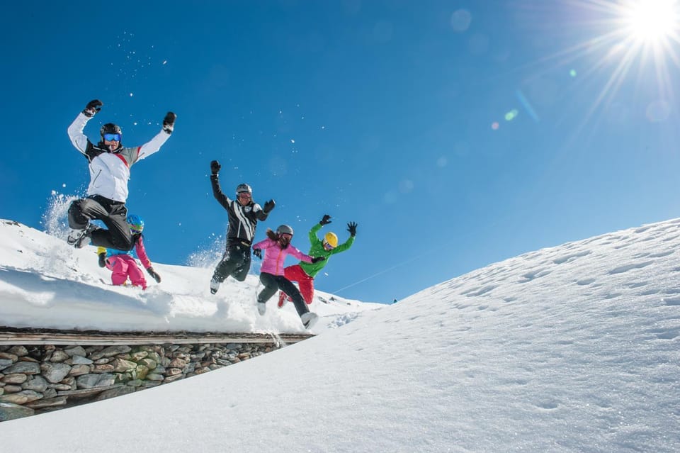 Winter, Skiing