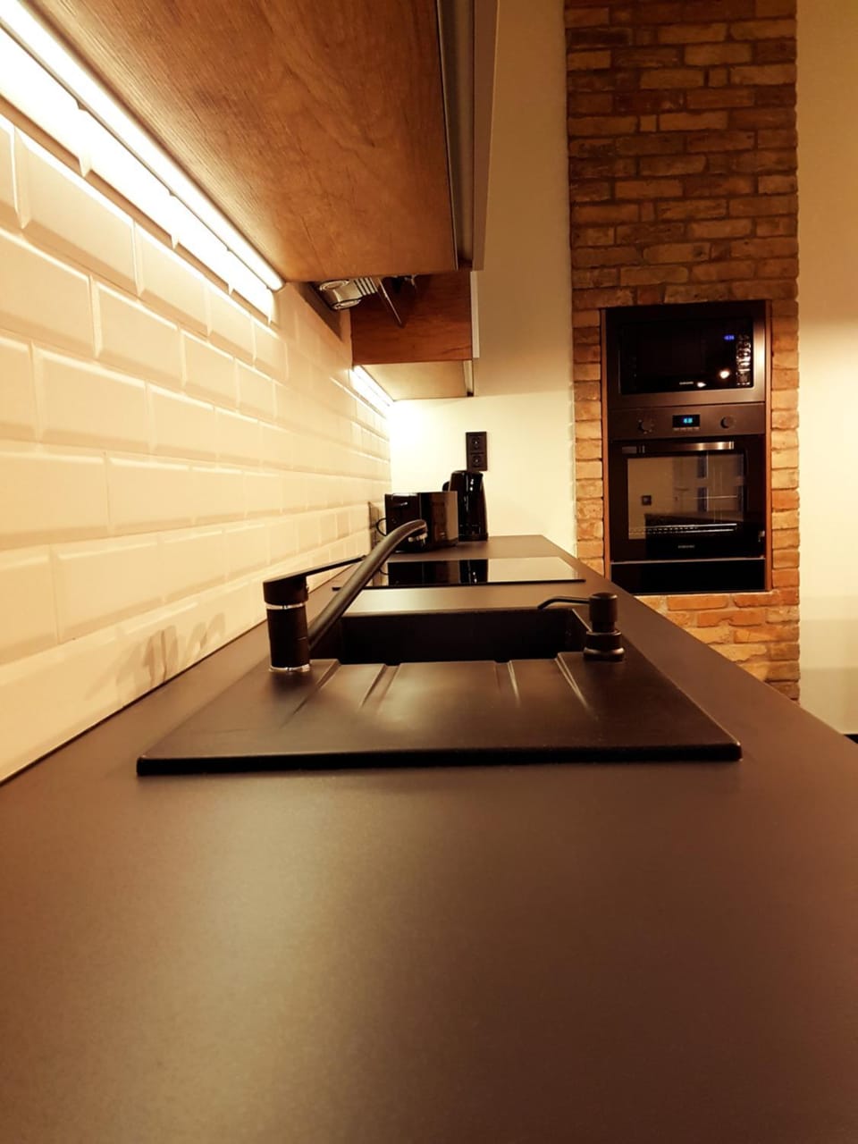 Coffee/tea facilities, Kitchen or kitchenette, Photo of the whole room, Dining area