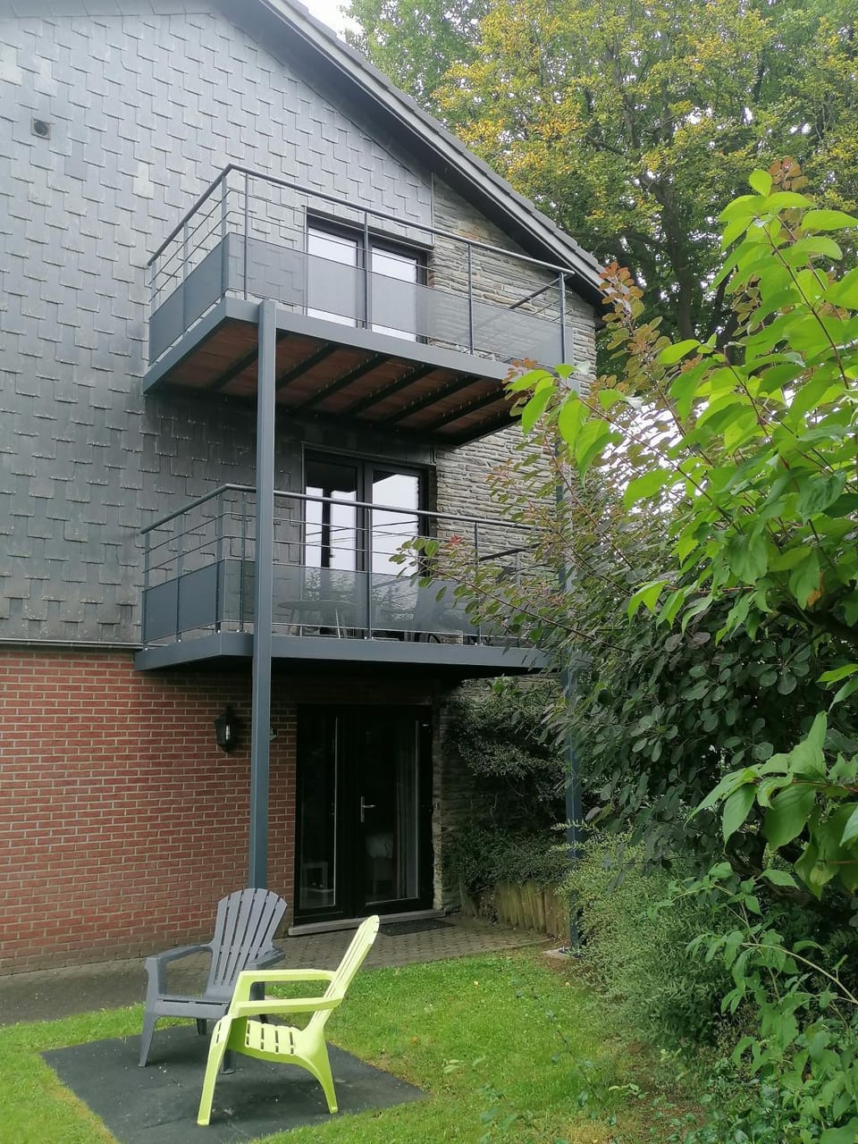 Property building, View (from property/room), Balcony/Terrace, Balcony/Terrace, Garden view
