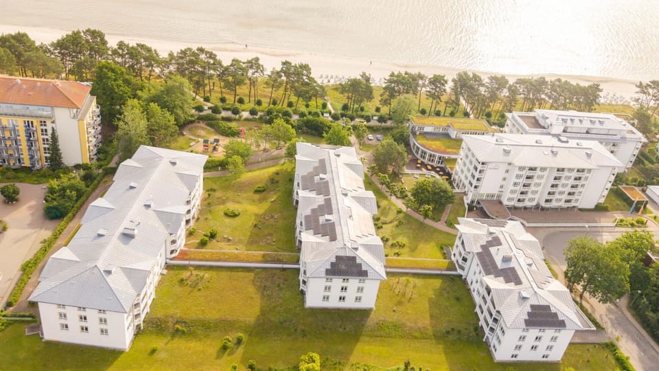 Property building, Day, Bird's eye view, Location