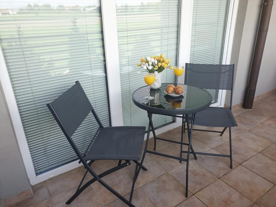 Patio, Balcony/Terrace, Dining area