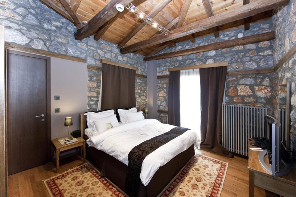 Bed, Decorative detail, Bedroom