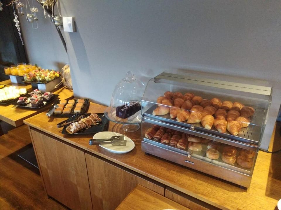 Buffet breakfast