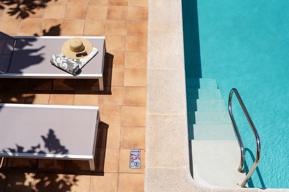 Balcony/Terrace, Swimming pool