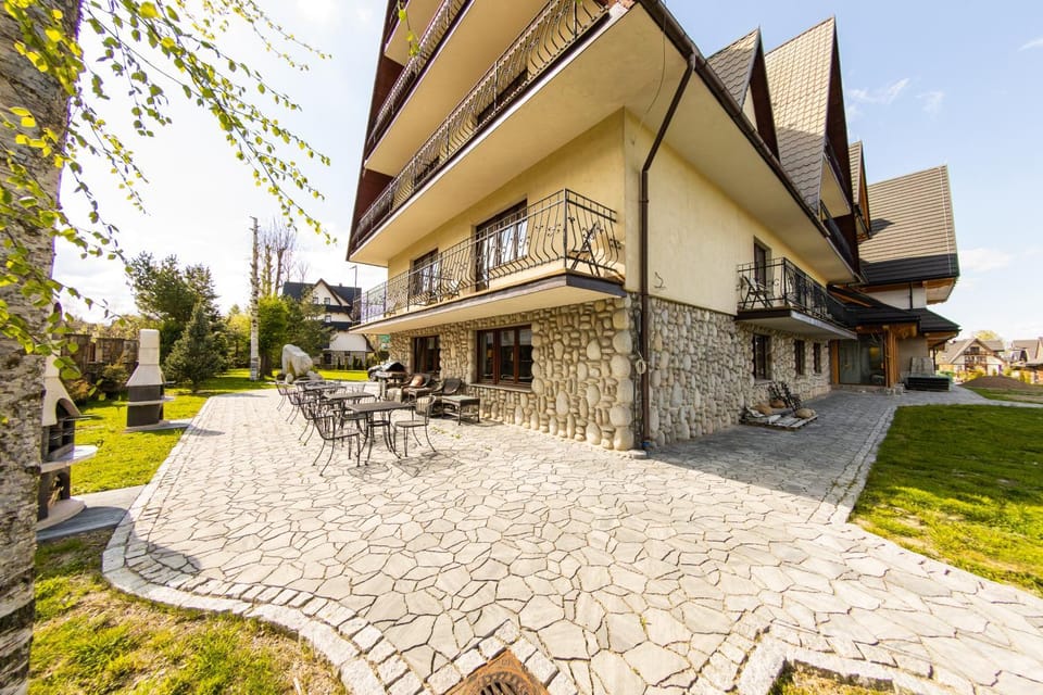 Property building, Garden