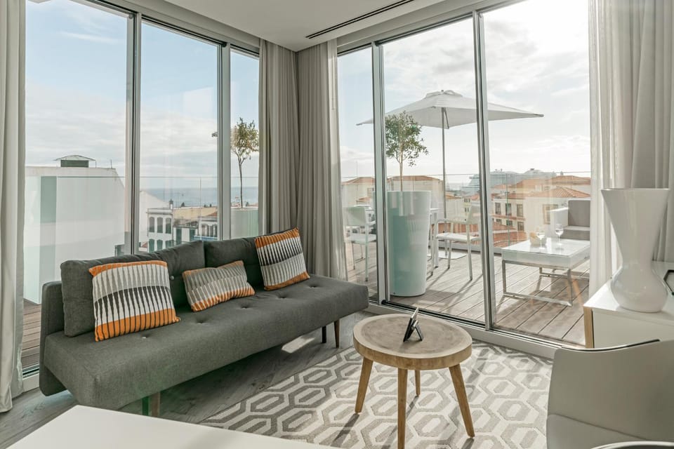 Balcony/Terrace, Living room, Seating area