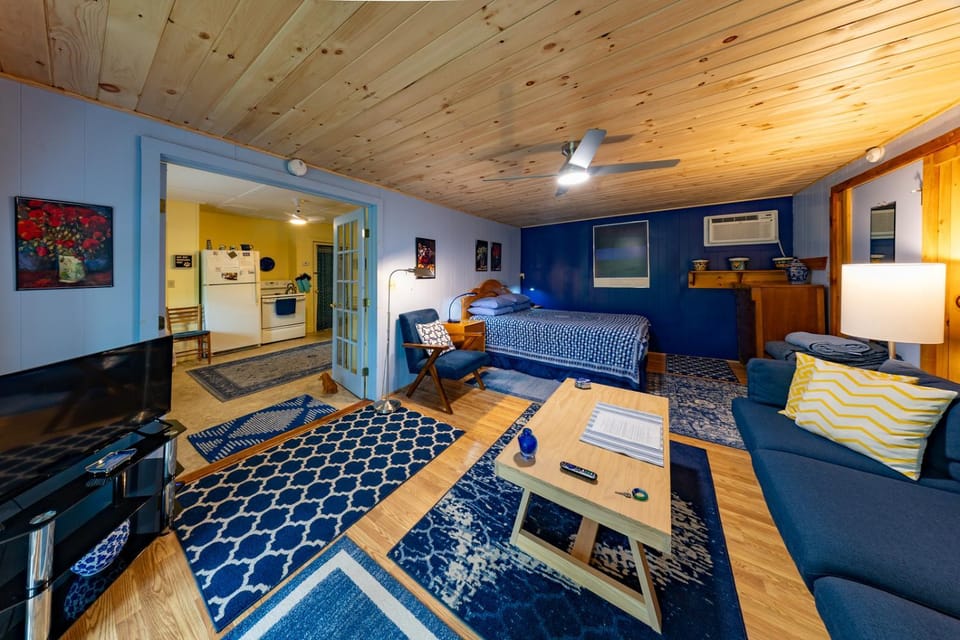 Cavalier Cottage B&B Bed and Breakfast in Charlemont