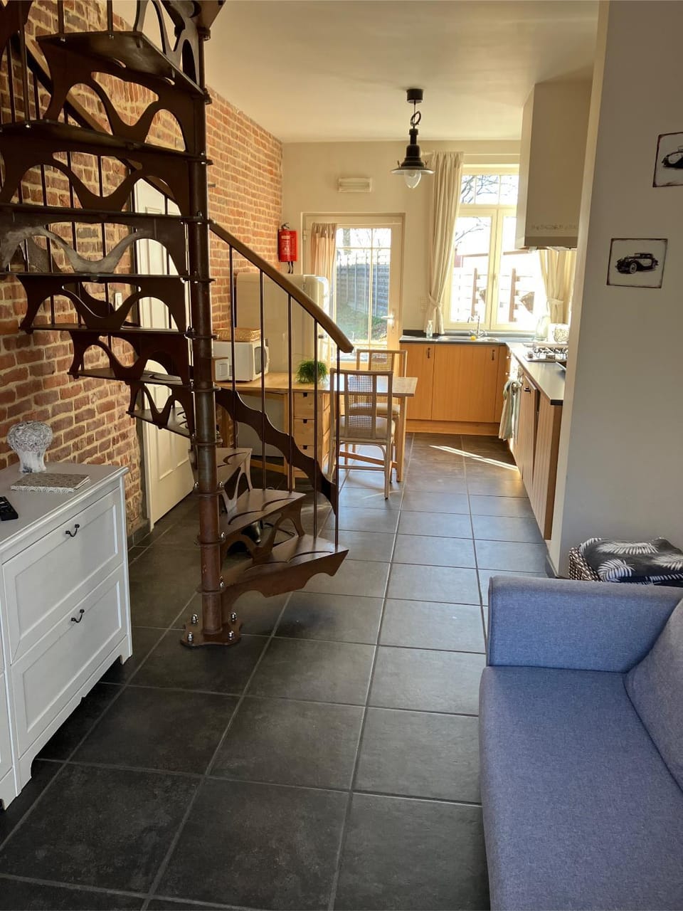 Kitchen or kitchenette, Seating area