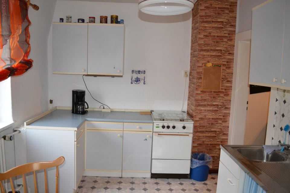 Kitchen or kitchenette, Photo of the whole room