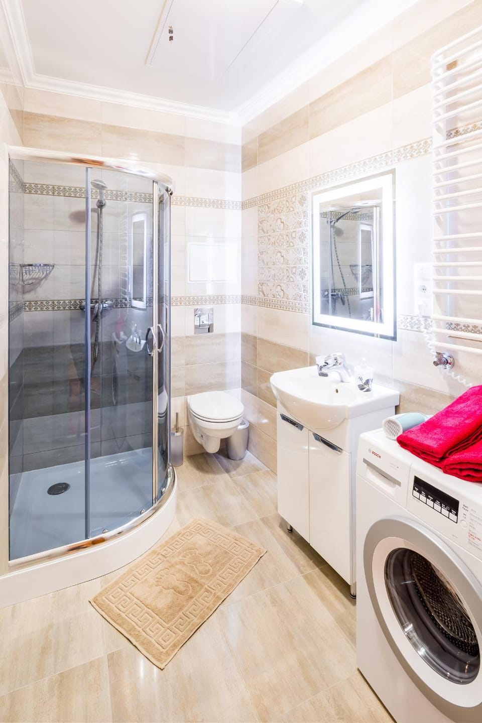 Shower, Toilet