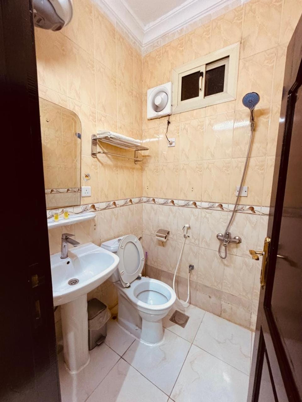 عروس الشاطئ للشقق المخدومة Apartment hotel in Saudi Arabia