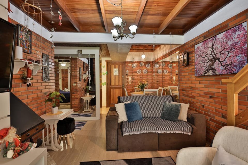 TV and multimedia, Living room, Entertainment