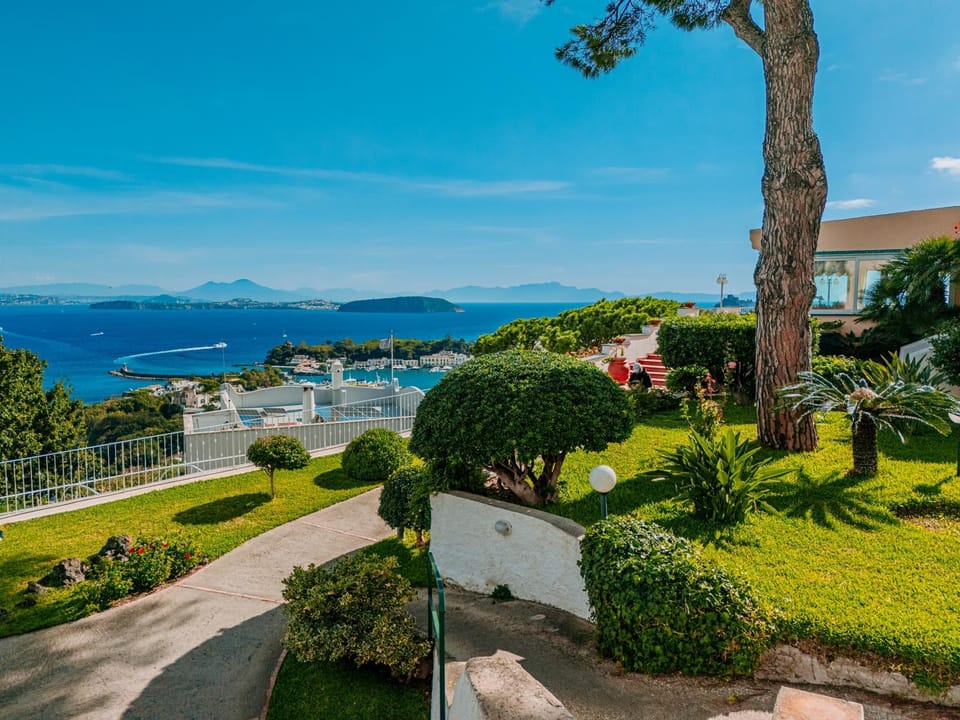 Day, Natural landscape, Garden, Garden view, Sea view