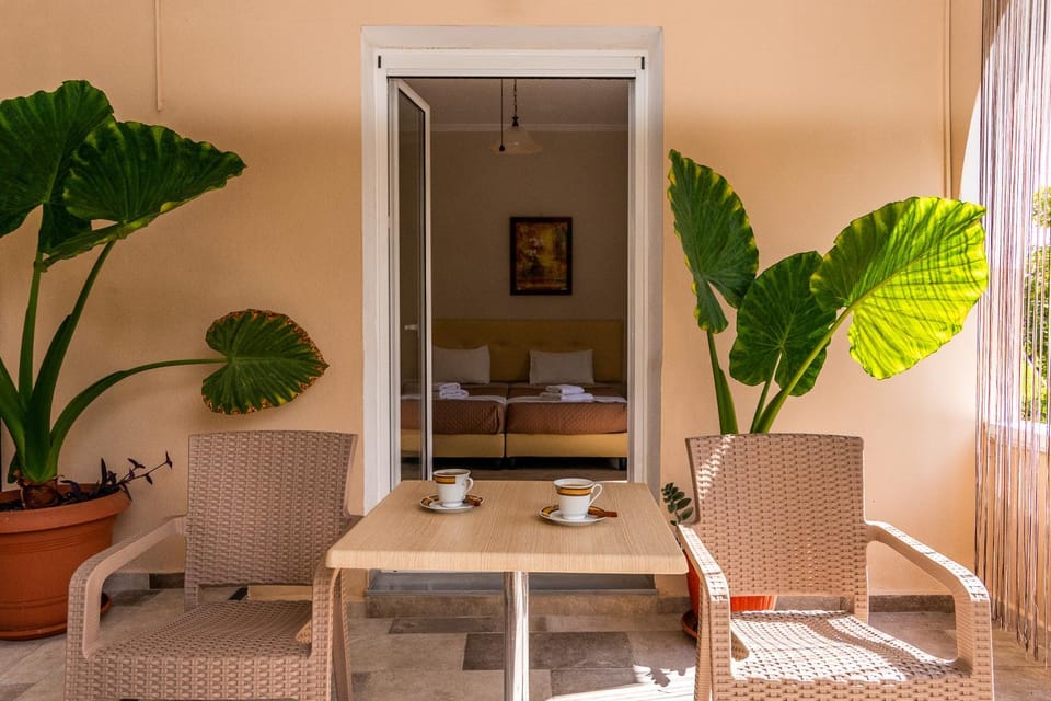 Patio, Seating area