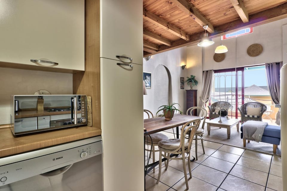 The Beach Loft Apartment in Cape Town