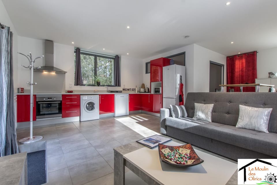 Kitchen or kitchenette, Living room