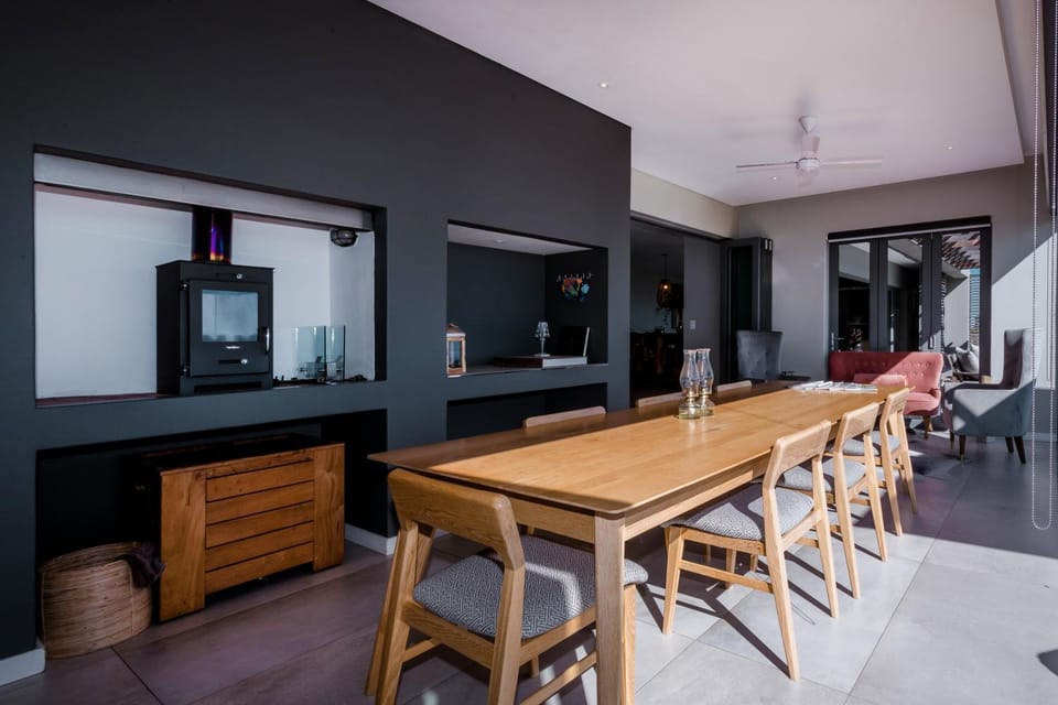 Lounge or bar