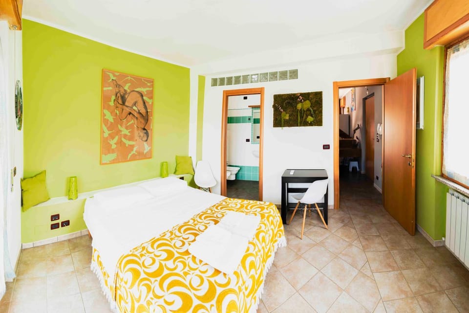 Bed, Bathroom, View (from property/room), Photo of the whole room, Decorative detail, Bedroom, heating, internet, towels, air conditioner