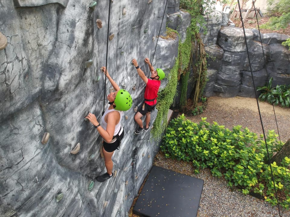 Activities, Guests, Area and facilities, Sports, group of guests