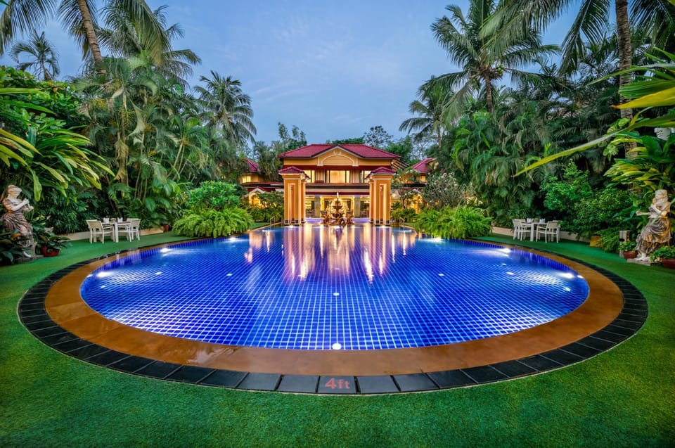 Swimming pool
