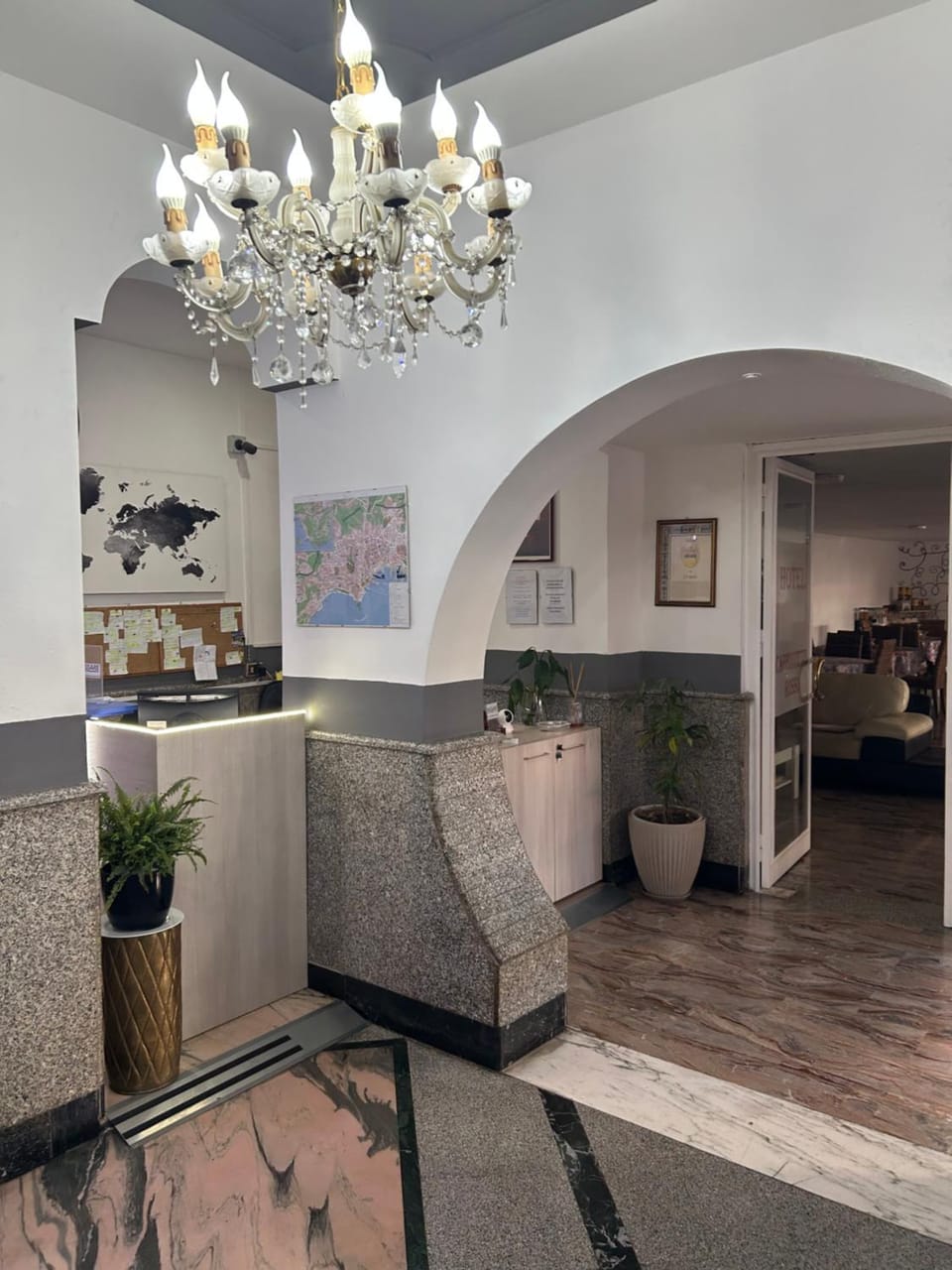 Hotel cappuccetto rosso Hotel in Campania