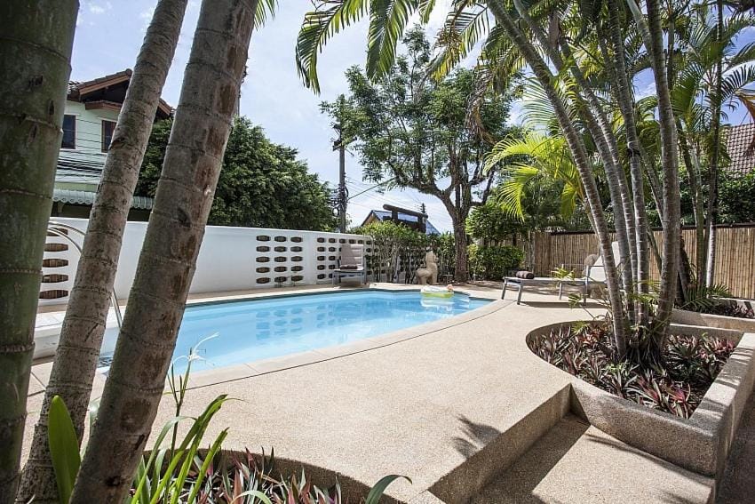Garden, Swimming pool
