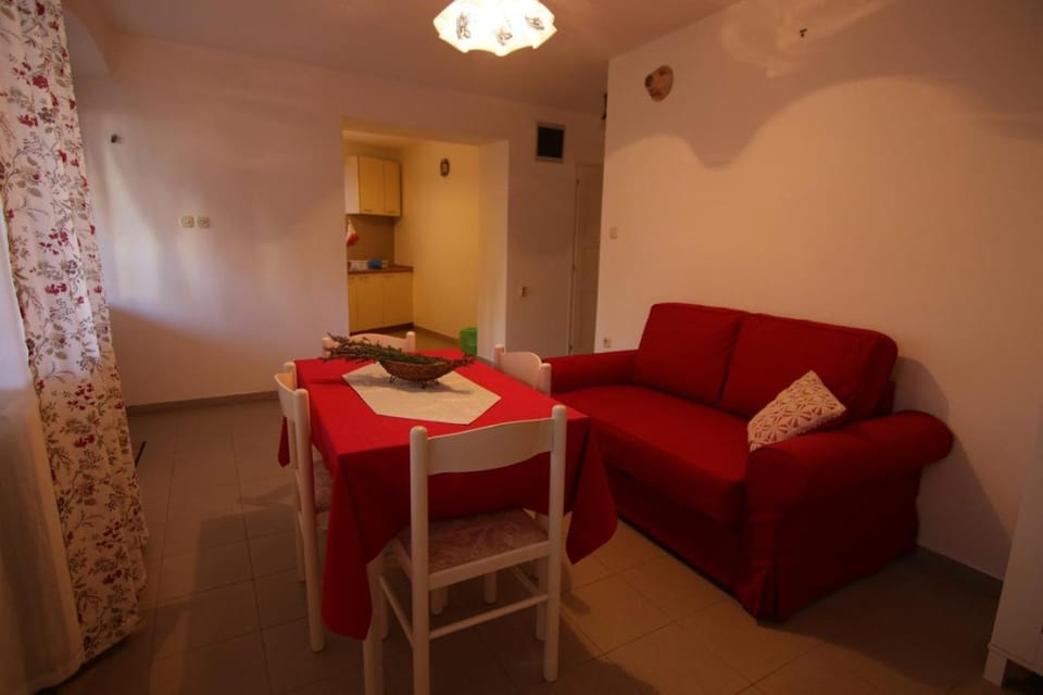 App with a lovely patio Apartment in Mali Losinj