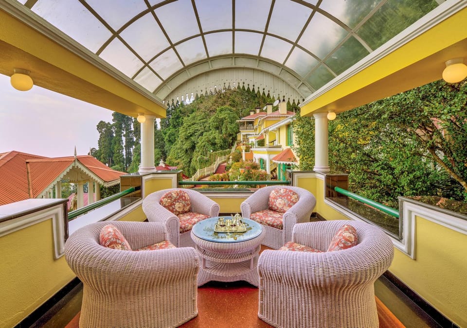 Balcony/Terrace, Mountain view