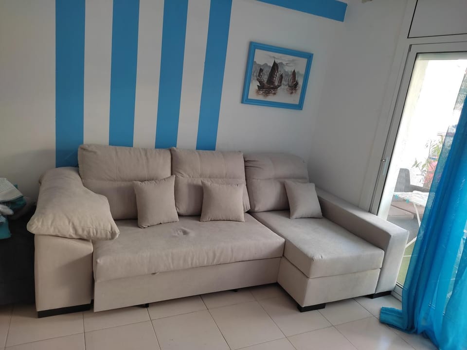 Apartamento primera línea de mar Apartment in Baix Camp
