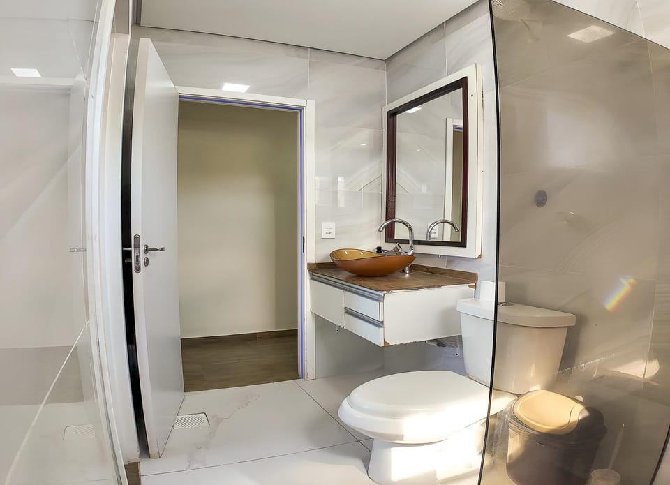 Bathroom, towels