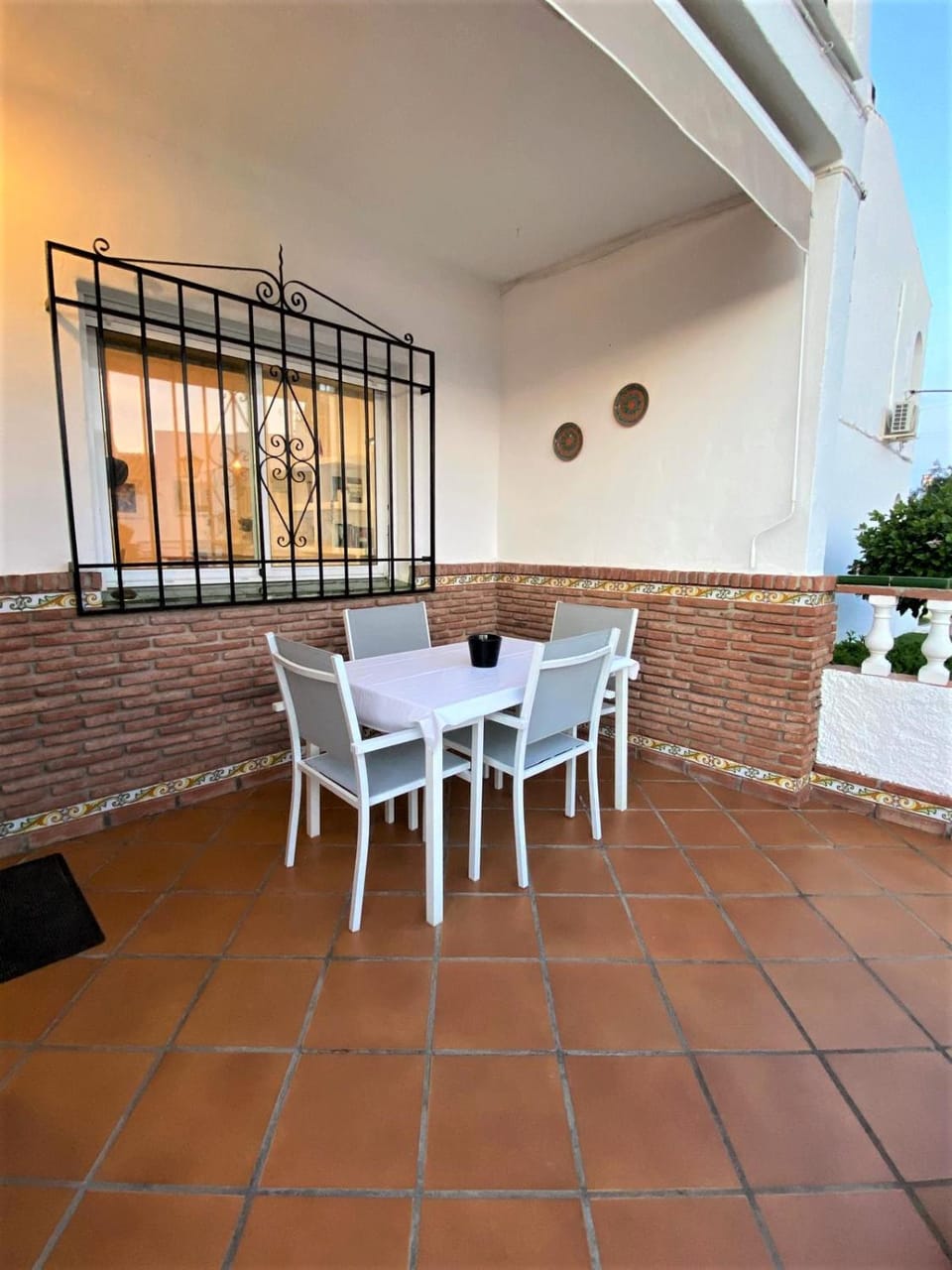 Off site, Balcony/Terrace