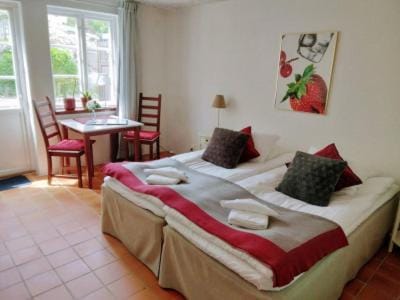 Seating area, Bedroom
