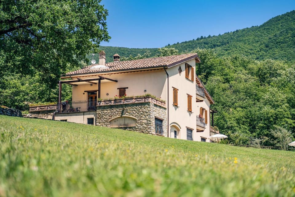 Property building, Garden, Garden, Family