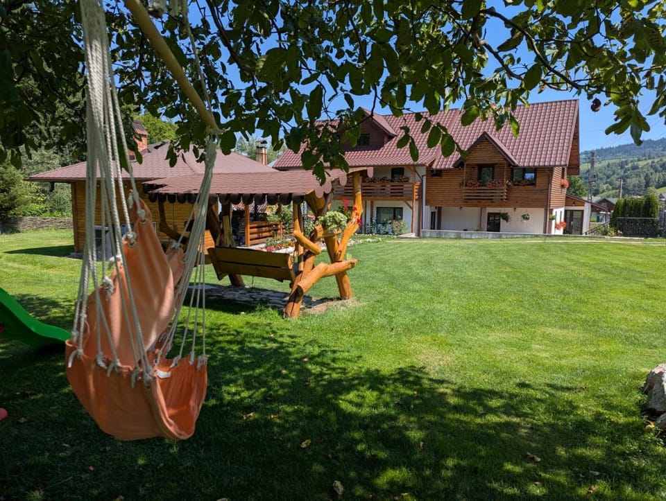Pensiunea Casa Pancu Bed and Breakfast in Romania