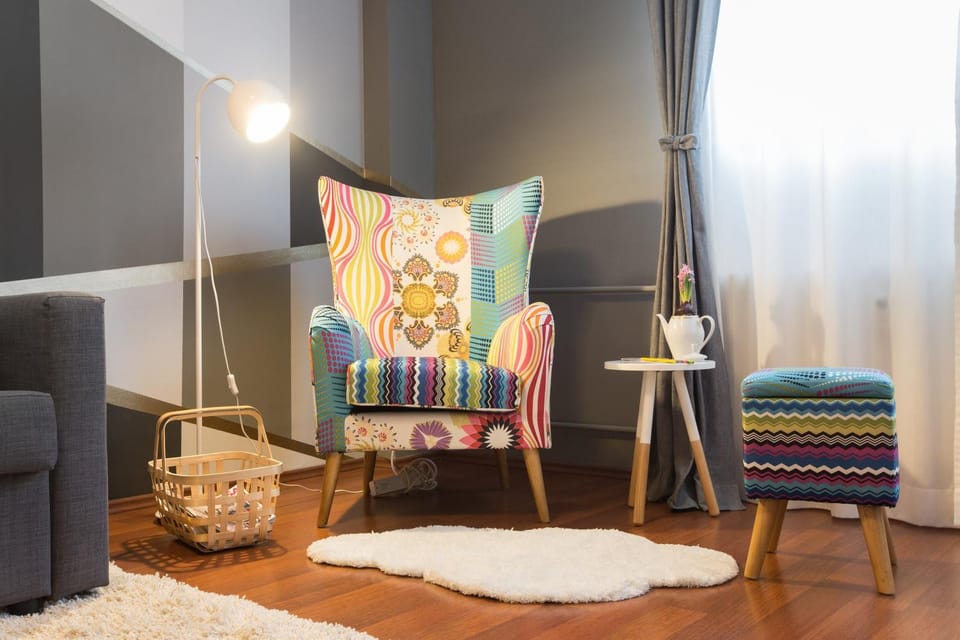 Day, Living room, Seating area